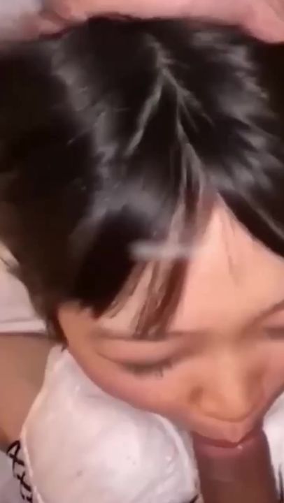 【69堂午夜视频】技校学生口爆精液射在嘴里