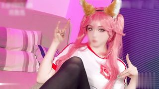 【69堂午夜视频】深喉嗦屌白虎穴榨干每一滴精液