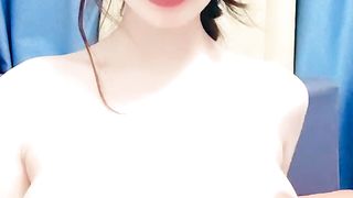 【69堂午夜视频】儿童节哺乳期的奶妈来给狼友喂奶拉，脱衣艳舞挺拔的骚奶子，挤奶喷射给狼友喝，淫声荡语揉奶玩逼看特写好骚