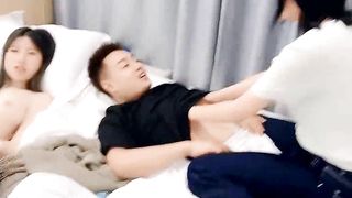 【69堂午夜视频】白丝露脸心悦颜值小妹发骚诱惑狼友，揉奶玩逼好姐妹帮忙道具抽插蹂躏，给大哥撸鸡巴吃奶，让他们去别屋做爱