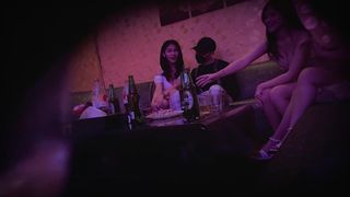 【69堂午夜视频】蔡姓偶像多人运动火爆全网