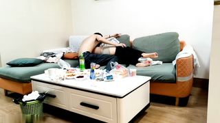 【69堂午夜视频】相谈甚欢互生情愫，推倒暴插小骚穴，对白精彩，画质一流