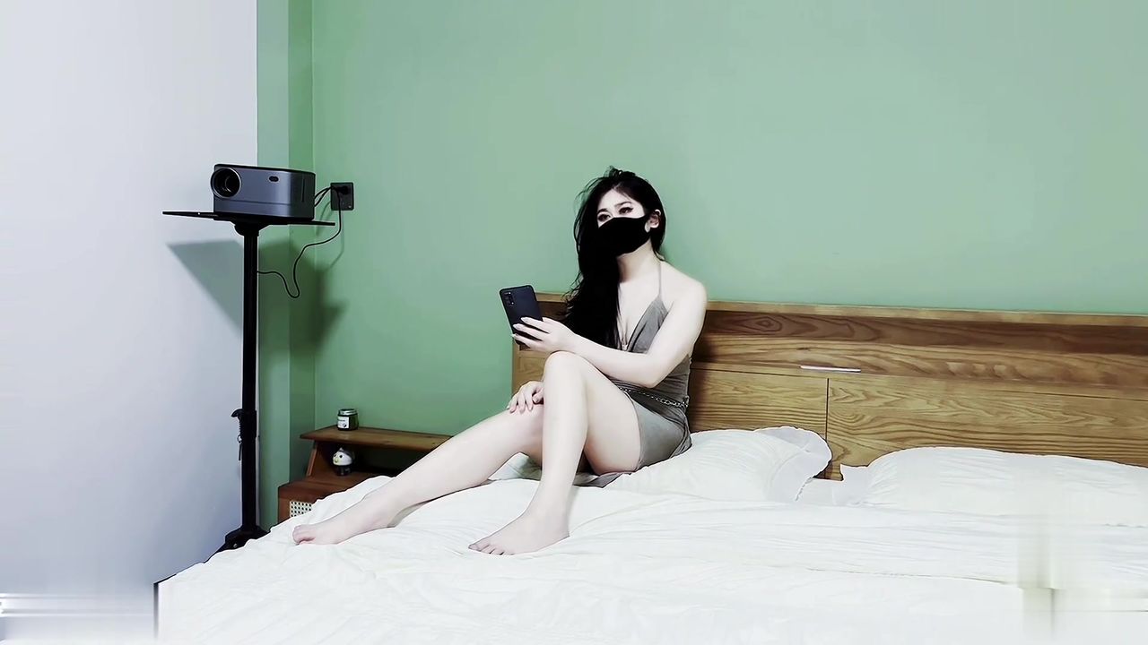 【69堂午夜视频】勿怪兄弟不是人 只因嫂子太迷人 美艳寂寞的嫂子 血气方刚的小叔子