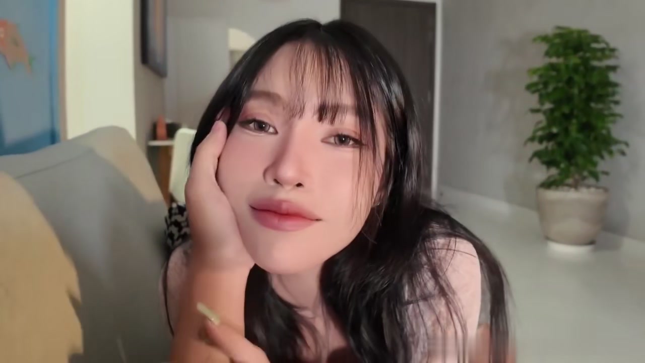 【69堂午夜视频】她最喜欢的口味？射给了她太多全都吞了下去。