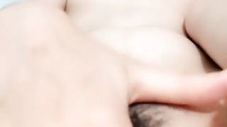 【69堂午夜视频】颜值不错的小妞满嘴小生命兼职直播赚外快，全程露脸揉奶玩逼互动撩骚，道具手抠蹂躏骚穴，浪叫呻吟不止好骚