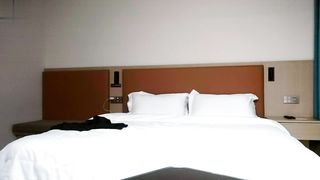 【69堂午夜视频】征服感慢慢激情爆操，有种小马开大车既视感