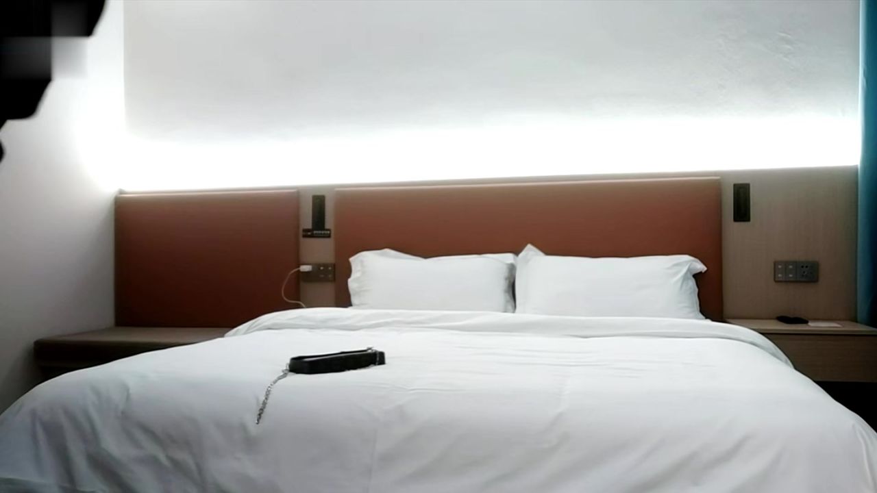 【69堂午夜视频】征服感慢慢激情爆操，有种小马开大车既视感