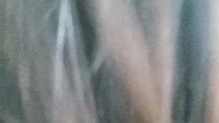 【69堂午夜视频】情趣耳朵刚下海风骚御姐，撩起牛仔短裙，翘起屁股镜头前扭动，简直完美极度诱惑，掏出奶子揉捏，就是小逼有点黑