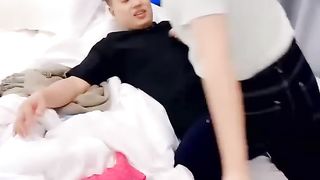 【69堂午夜视频】白丝露脸心悦颜值小妹发骚诱惑狼友，揉奶玩逼好姐妹帮忙道具抽插蹂躏，给大哥撸鸡巴吃奶