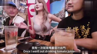 【69堂午夜视频】芷媗酒后遭3P大屌贯穿大长腿失守被干成喷水小穴！