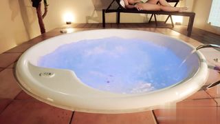 【69堂午夜视频】双马尾骚货女友的惊喜，今日可以让我的大鸡巴全部射出来哦