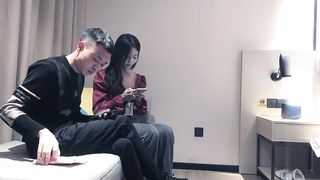 【69堂午夜视频】探花黄先生上场甜美妹子没想到是这么骚的人