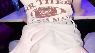 【69堂午夜视频】乱伦大神和偷操半年的大舅家女儿在KTV激情开操年纪小就是听话叫声也是没谁了骨子里的贱货