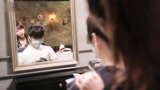 【69堂午夜视频】性爱理发小姐姐用身体服侍客人无套抽插骚穴简直太爽了