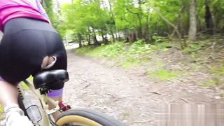 【69堂午夜视频】骑行旅途偶遇肥臀女骑友甜蜜邂逅嫩穴回报我