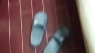 【69堂午夜视频】表弟趁着表姐夫不在家勾引表姐抓着表姐的奶子按着操姐姐叫声太淫荡了