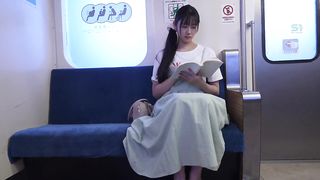 【69堂午夜视频】初到东京的女学生通勤途中遭遇痴汉