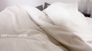 【69堂午夜视频】自慰被姐姐发现大屁股骑乘惩罚