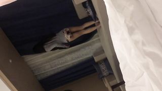 【69堂午夜视频】骚货人妻猛烈骑乘要榨干我