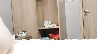 【69堂午夜视频】家中勾搭大奶骚货被大屌征服后超级主动，微露面，骑乘摇曳爽歪歪