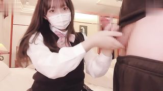【69堂午夜视频】害羞的姐姐慢慢褪去身上的衣服